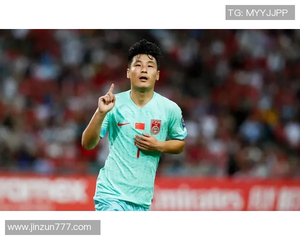 足球天才武磊闪耀赛场英姿头像背景图展现无限风采与激情