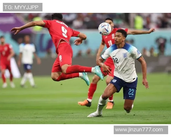 足球明星穿搭风格大揭秘 从球场到街头的时尚演绎